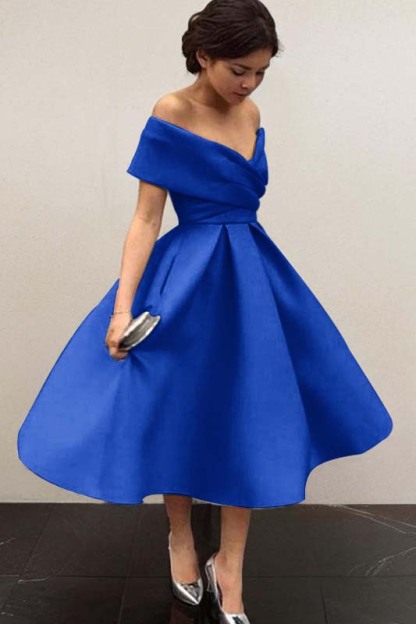 Graceful Sky Blue V-Neck Off-The-Shoulder Puffy Short cocktail Dress