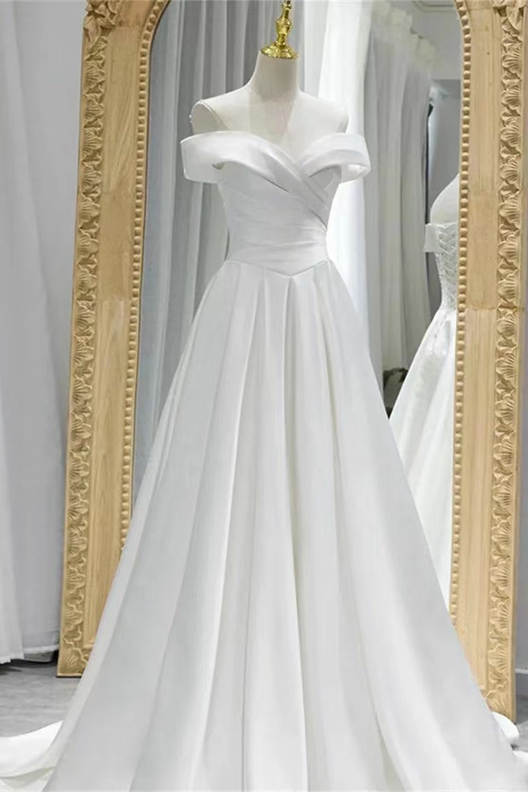 Gorgeous Sweetheart White Off-The-Shoulder Evening Dress A-Line With Lace-Up