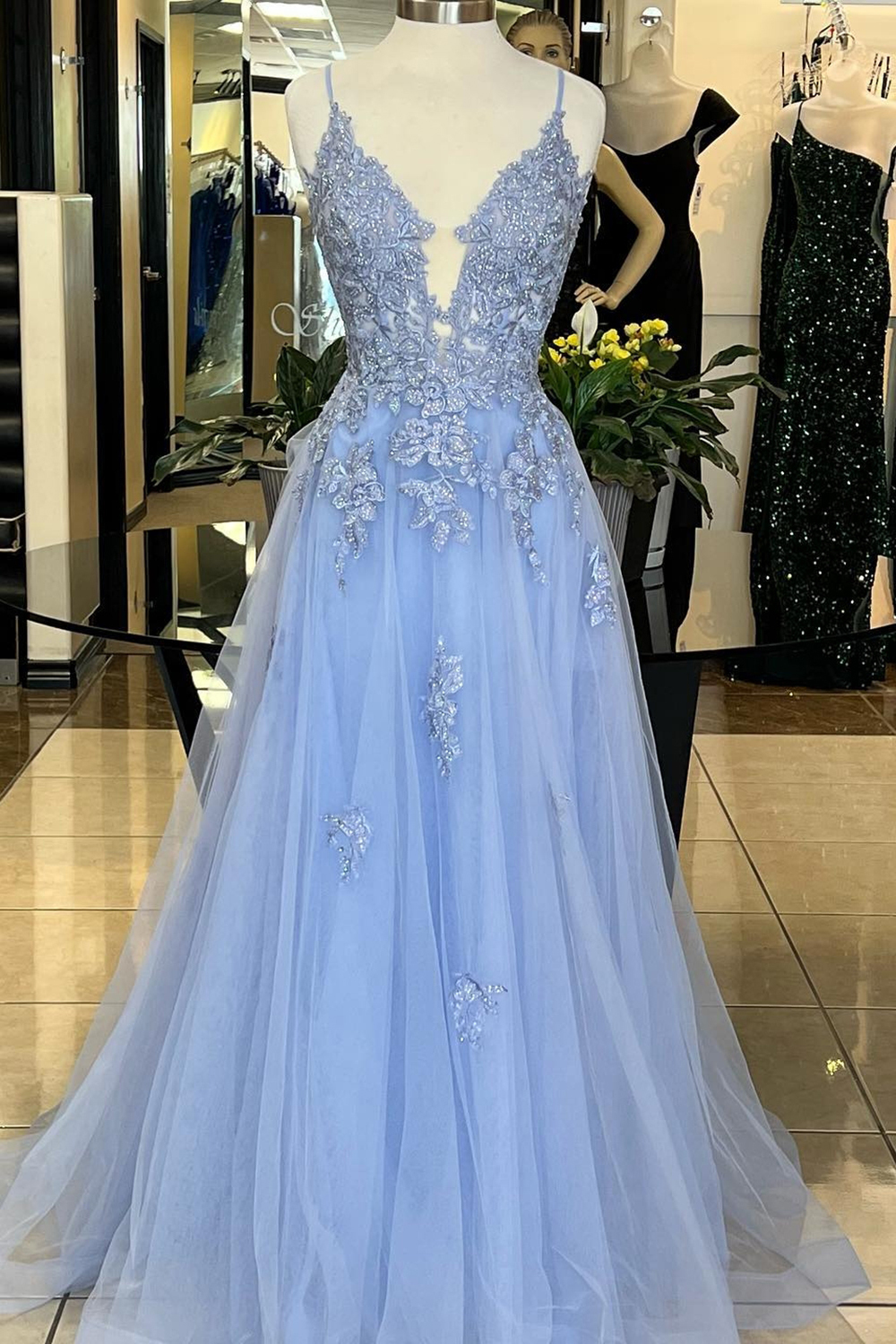 Elegant Blue Long A-Line Prom Dress with Spaghetti Straps and Appliques
