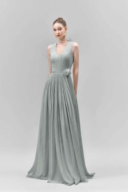 Chic Sleeveless Straps V Neck Long Formal Dress With Pleated Belt