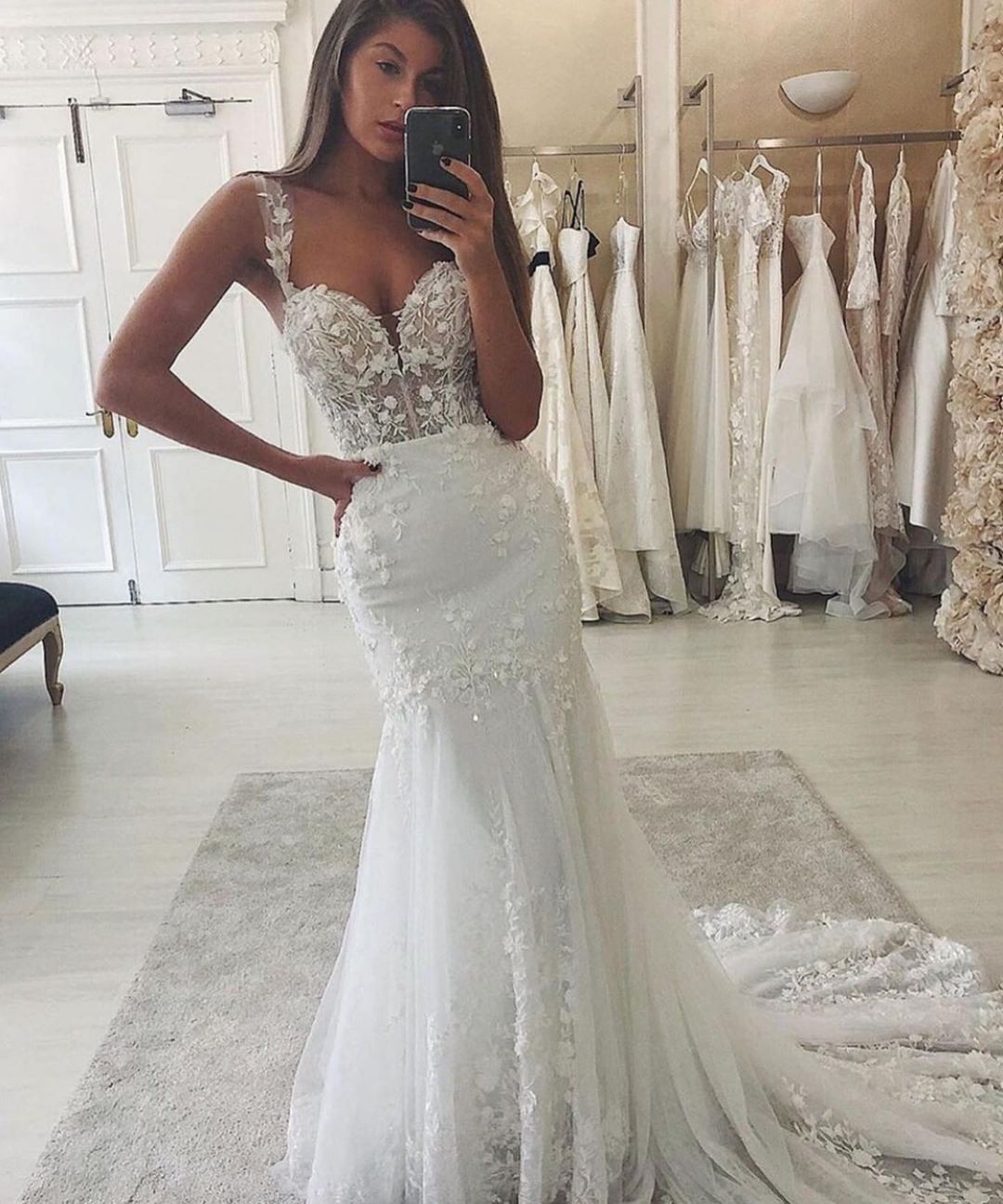 Spaghetti Straps Lace Mermaid Sweetheart Wedding Dress with Tulle Appliques