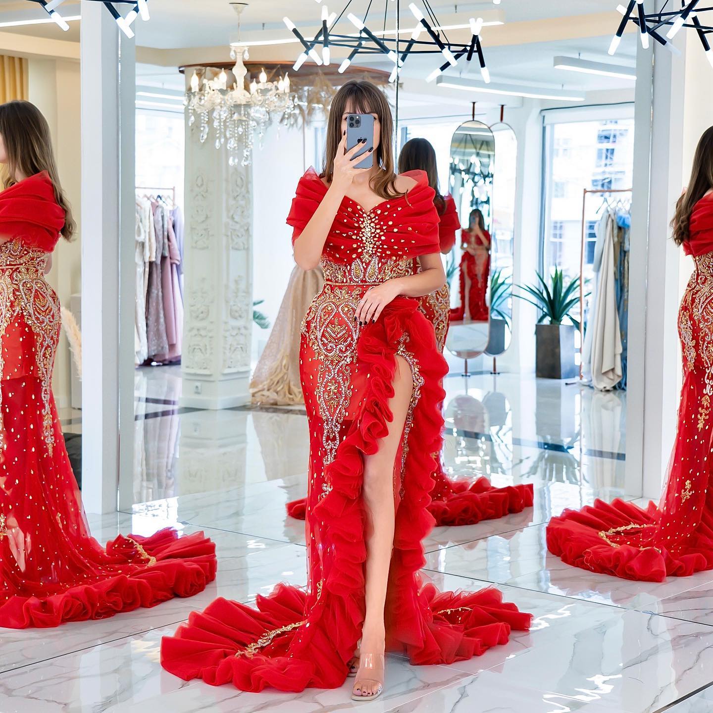 Elegant Red Off-The-Shoulder Evening Dress With Split