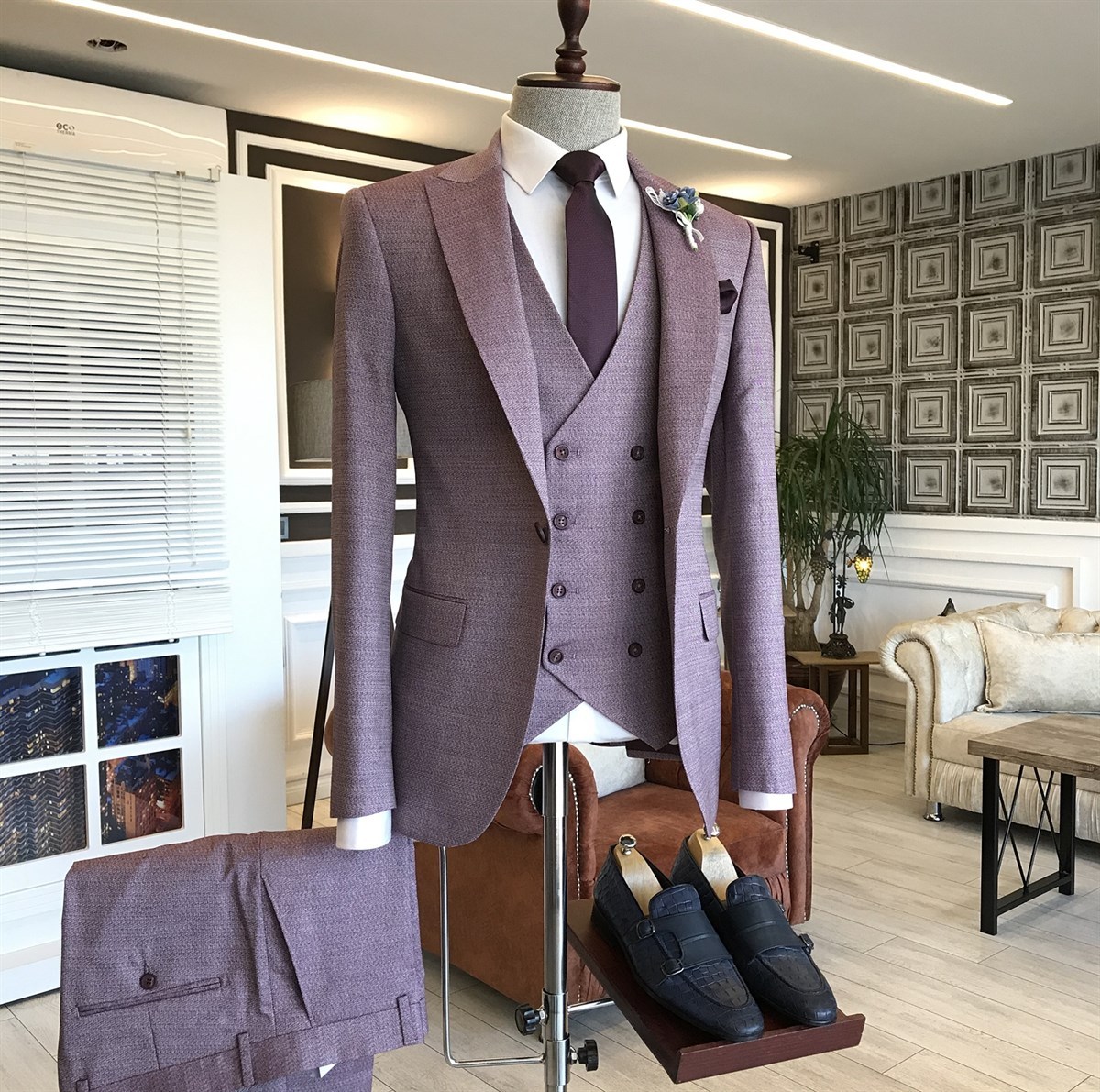 Purple One-Button Small Plaid Groomsmen Outfits with Peaked Lapel