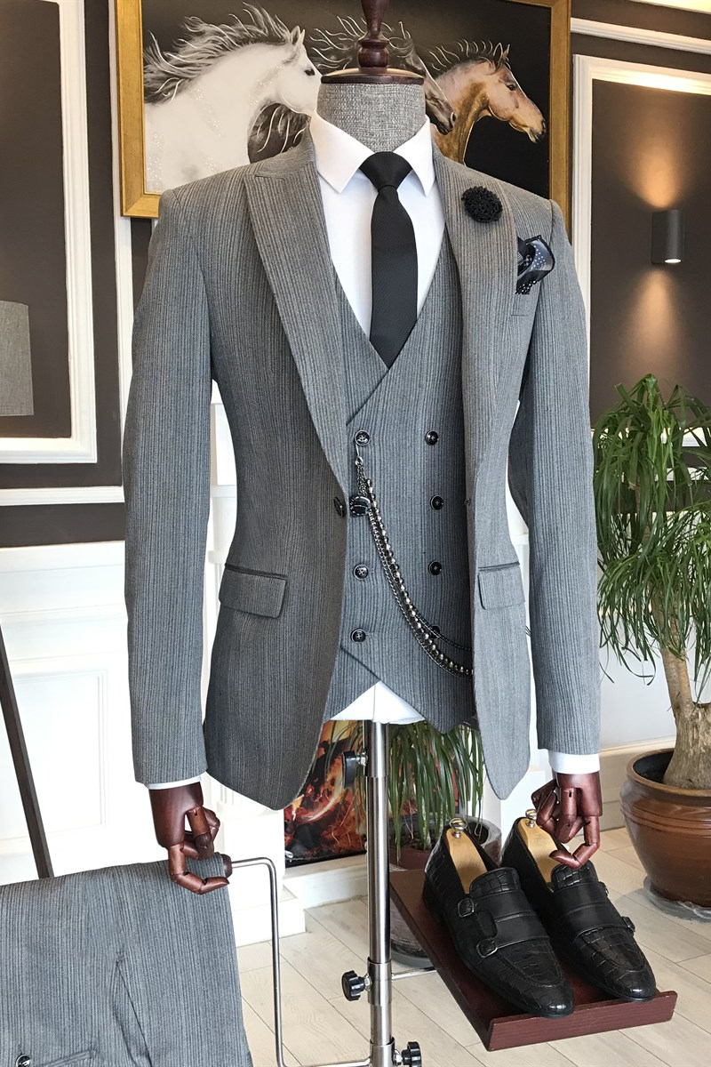 Modern Gray Peaked Lapel One-Button Three-Piece Business Men's Suits