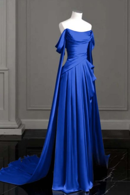 Off the Shoulder Strapless Sleeveless Long Formal Dress With Pleated