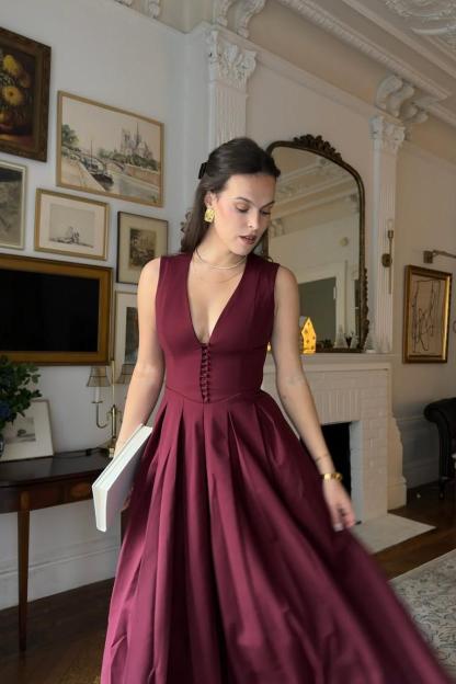 Straps V Neck Sleeveless Tea Length A Line Formal Dress With Pockets