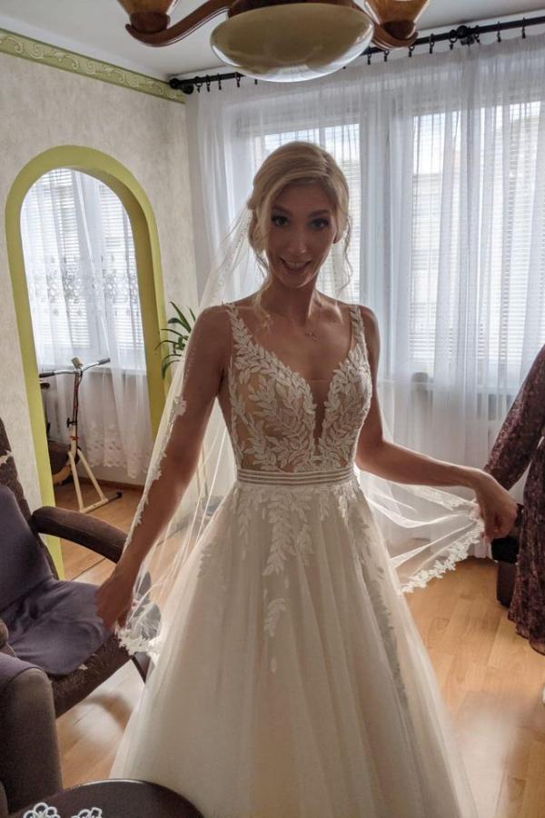 Beautiful V-Neck Open Back A-Line Long Wedding Dress with Tulle Lace