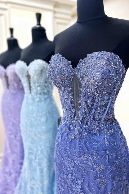 Elegant Black Mermaid Sweetheart Corset Prom Dress Featuring Appliques