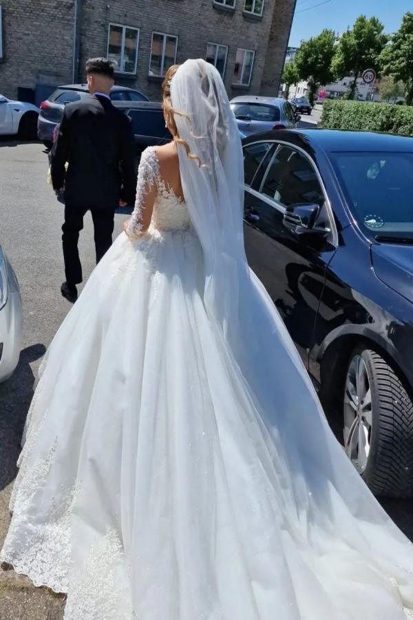 Stunning White V-Neck Lace A-Line Wedding Dress with Long Sleeves