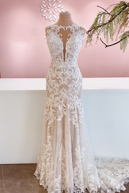 Gorgeous Mermaid Bateau Wedding Dress with Appliques Lace Tulle