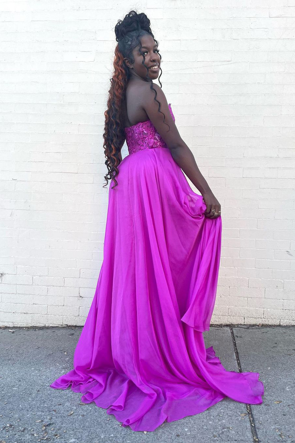 Elegant Strapless Purple A-Line Prom Corset Dress with Appliques