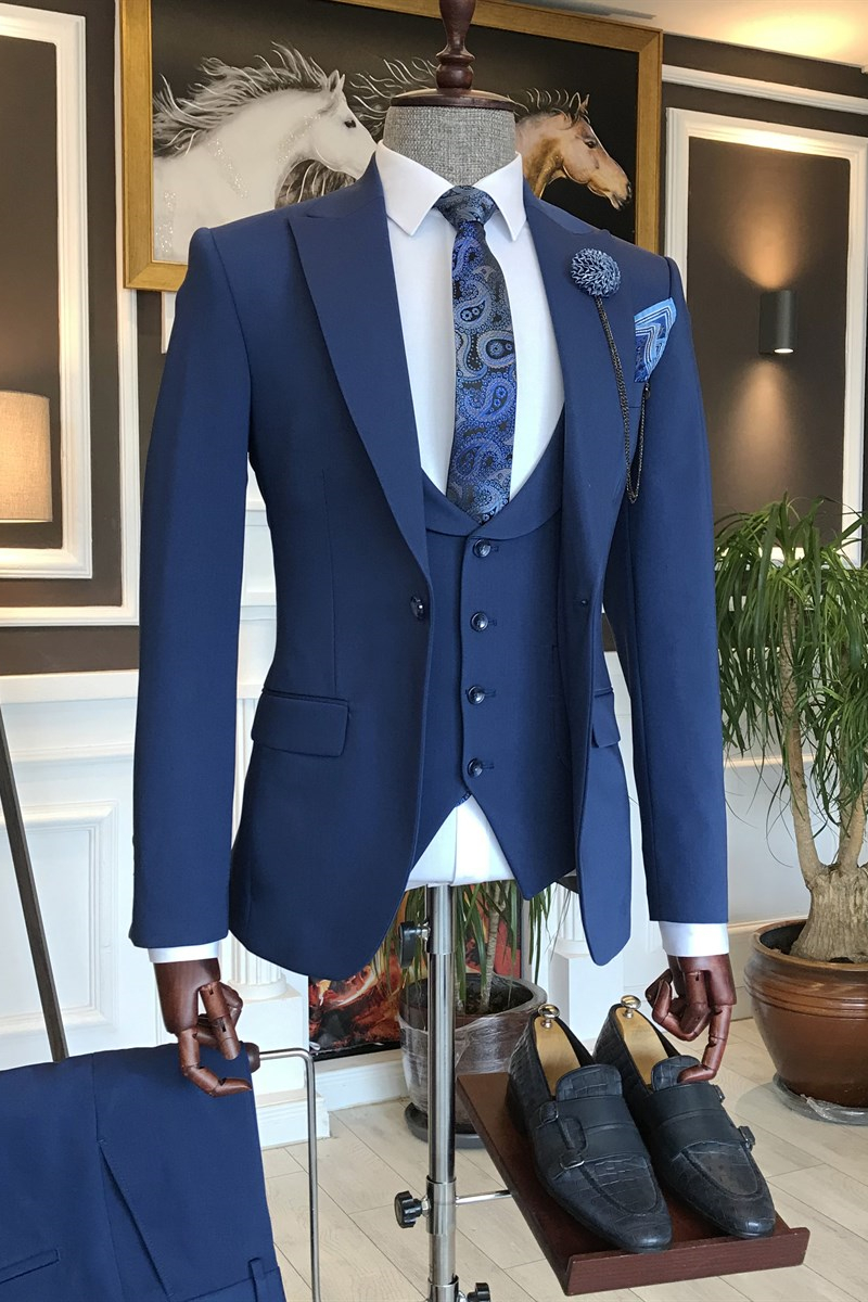 Derby Formal Dark Blue Peaked Lapel Three-Piece Business Men's Suits