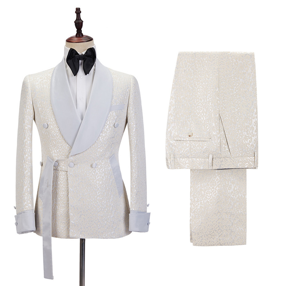 Chic Off-White Shawl-Lapel Slim-Fit Jacquard Wedding Suit for Men