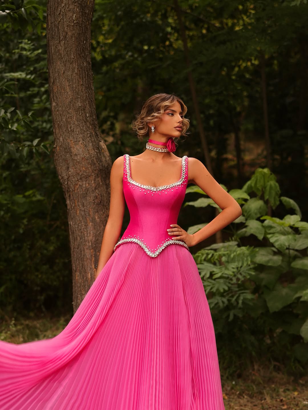 Double shoulder straps Sleeveless Long Formal Dress With Pleated Sequin