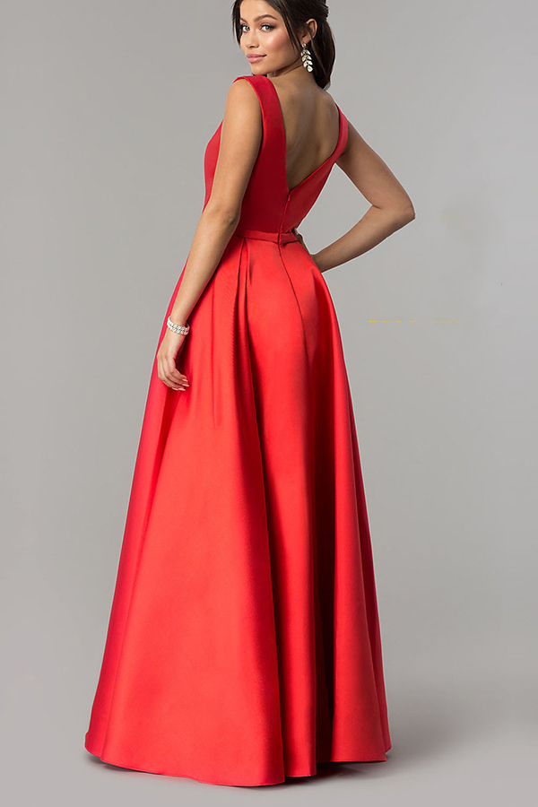 Sleeveless V-Neck Bridesmaid Dress with Pockets