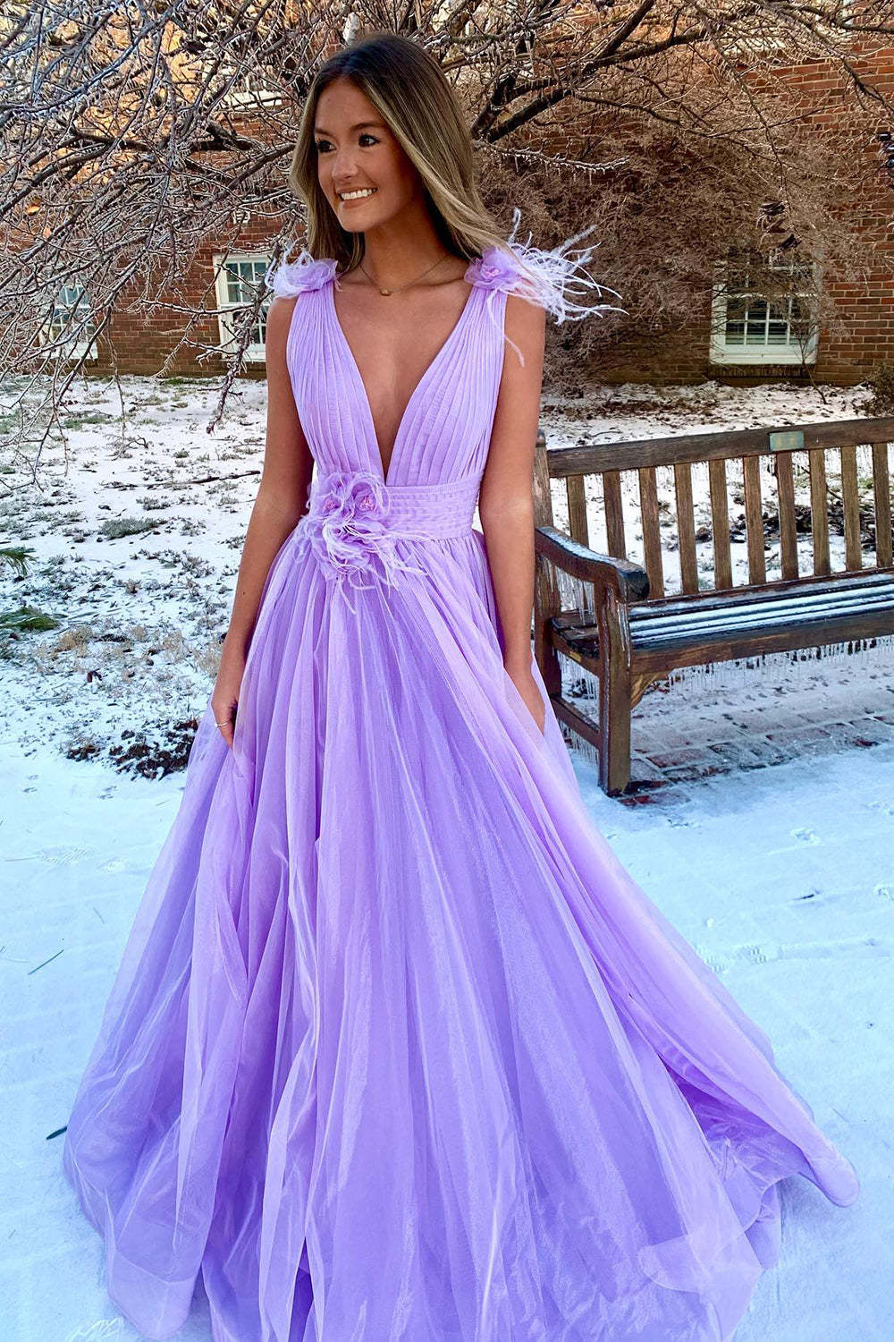 Long V-Neck Prom Dress in Light Pink Tulle Featuring an Open Back