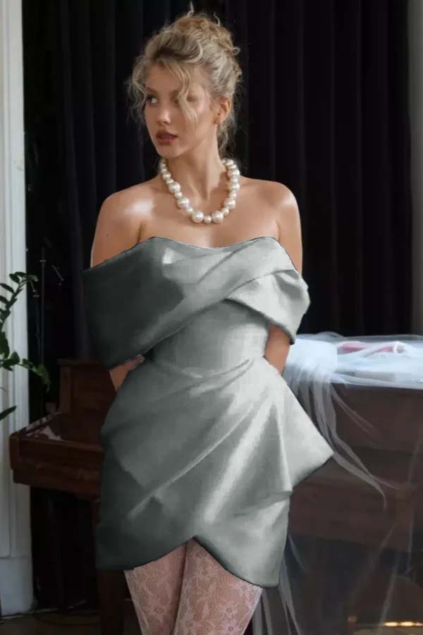 Stunning Off the Shoulder Sleeveless Short Formal Dress With Pleated