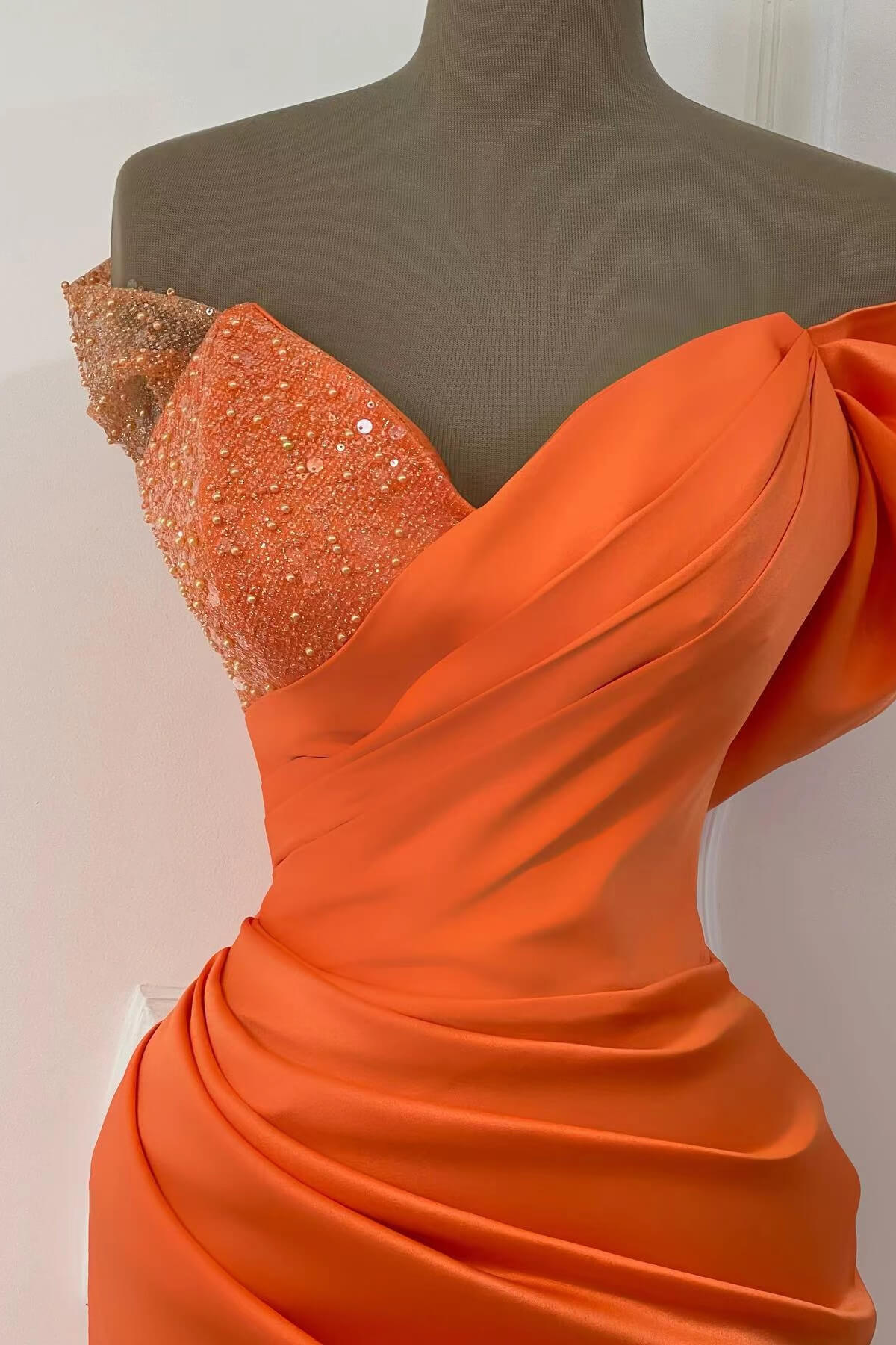Mermaid Orange Sequins Evening Dress With Off-The-Shoulder Sweetheart