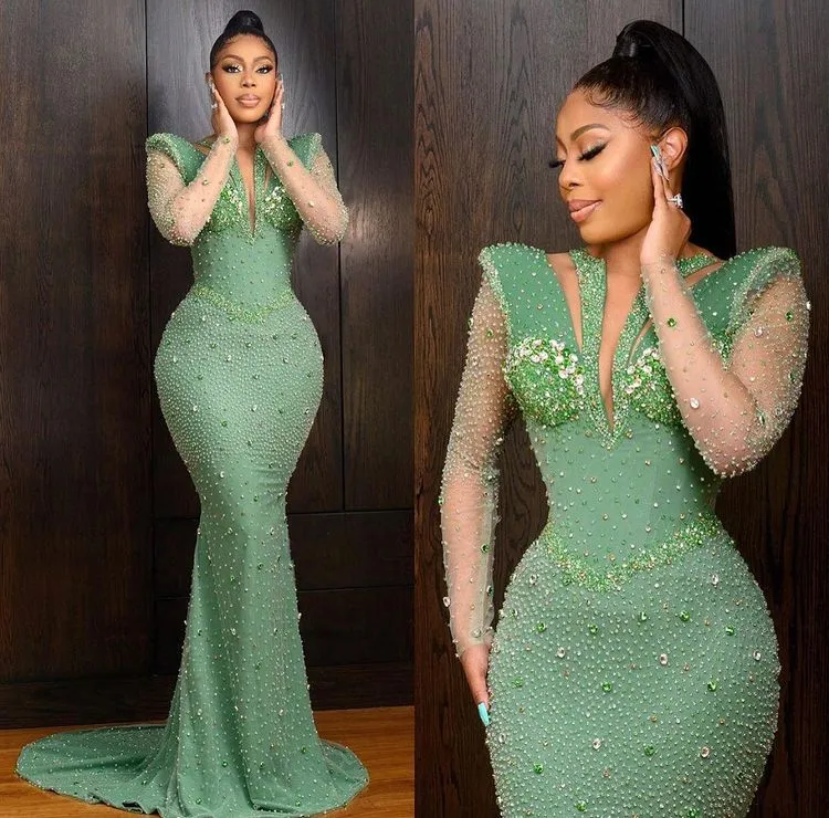 Shinning Applique Long Sleeves Green Mermaid Floor Length Formal Dress