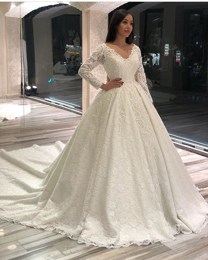 Classic A-Line Long Sleeves Floor-Length Deep V-Neck Wedding Dress with Appliques Lace