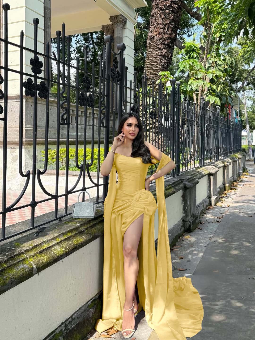 Strapless Sleeveless Long Mermaid Formal Dress With Split Pleated