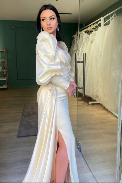 Charming Long Sleeves V-Neck Mermaid Evening Dress With Beadings