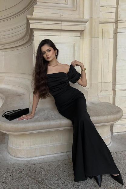 One Shoulder Sleeveless Strapless Mermaid Long Formal Dress With Pleated
