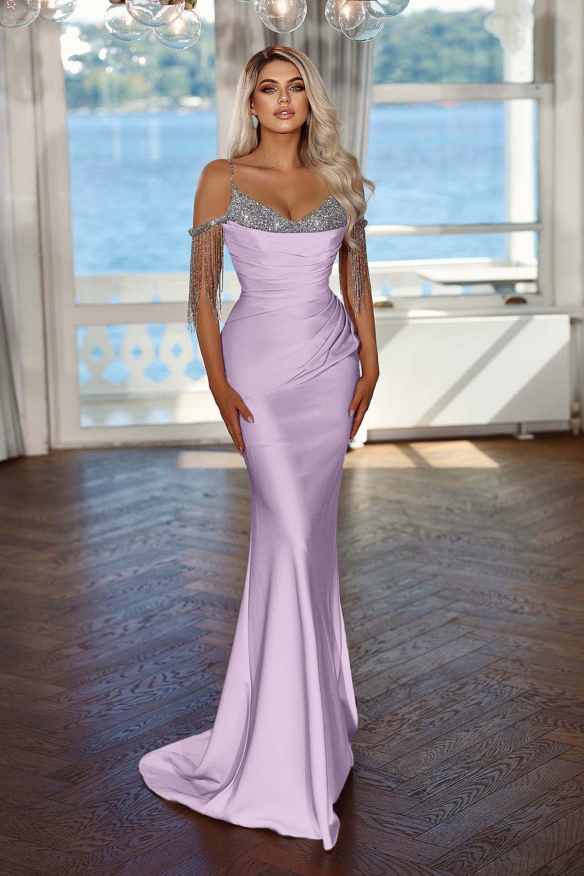 Elegant Spaghetti-Straps Evening Dress Mermaid Long With Tassels Sequins