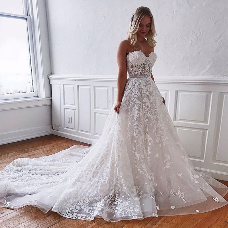 Vintage Floor-Length Long A-Line Wedding Dress with Sweetheart Lace