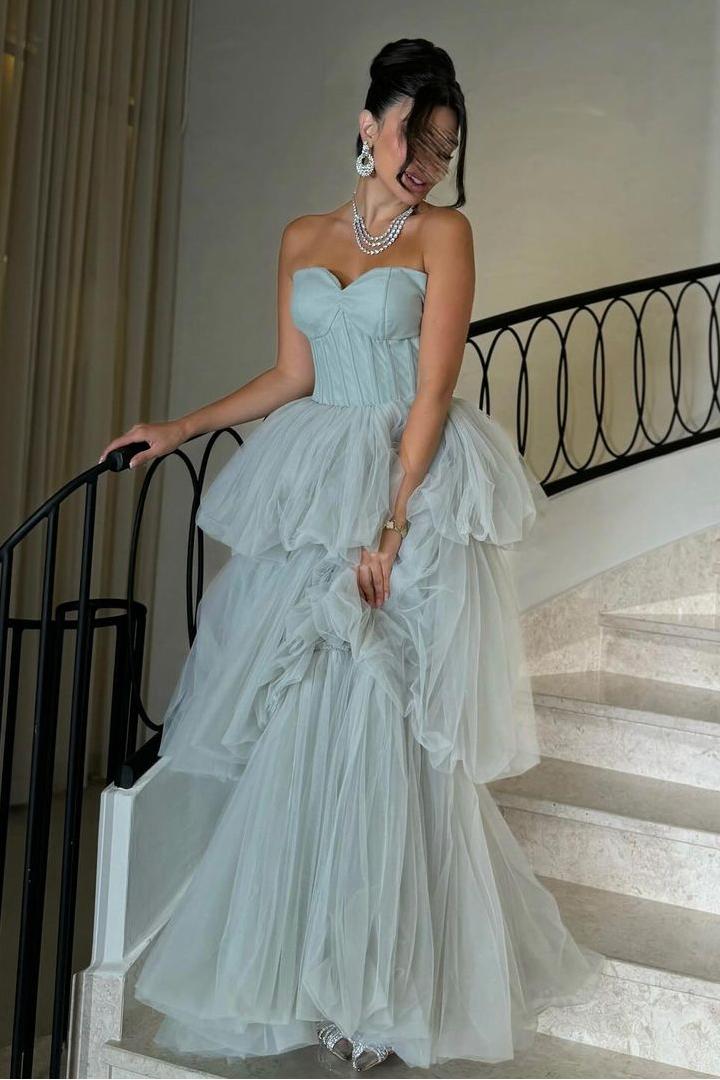 Chic Light Blue Tulle Sleeveless Strapless Sweetheart Long Prom Dress With Ruffles