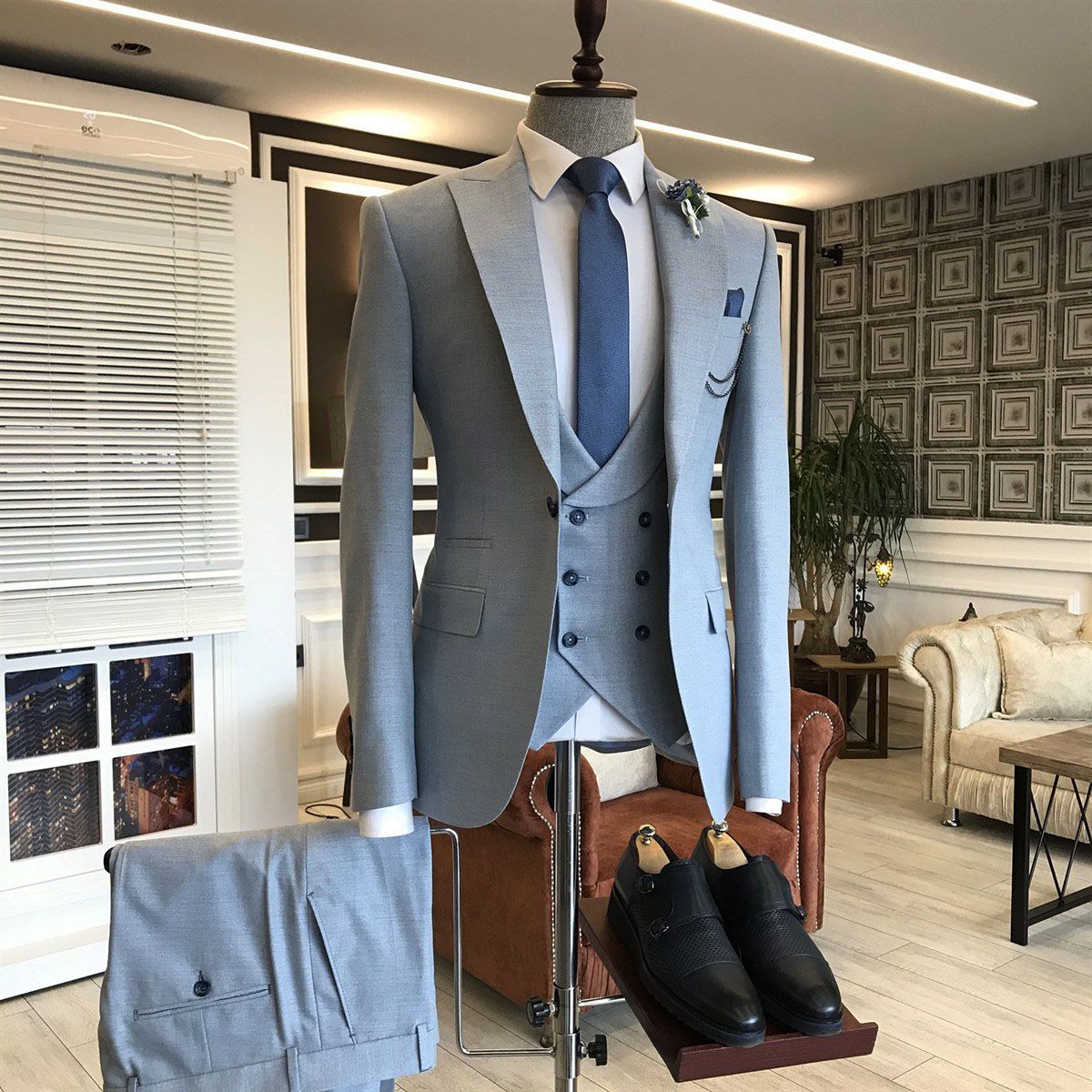 Simple Blue Double-Breasted Formal Three-Piece Bespoke Suit for Man