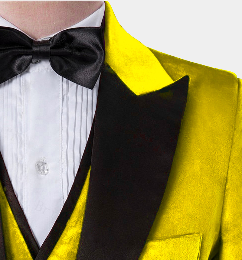 Chic Slim Fit Yellow Velvet Three-Piece Tuxedo for Men