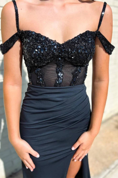 Elegant Black Off-the-Shoulder Mermaid Prom Dress with Front Split