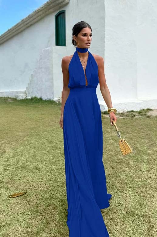 Charming Sleeveless Halter V Neck Long Formal Dress With Pleated