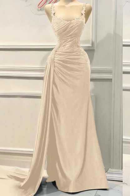 Charming Spaghetti Strap Sleeveless Pleated Long Formal Dress With Appliques