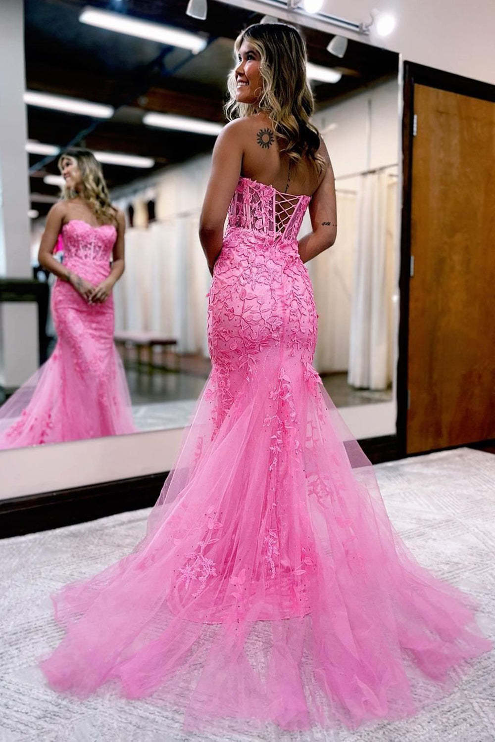 Sweetheart Neck Mermaid Prom Dress in Sky Blue with Appliques