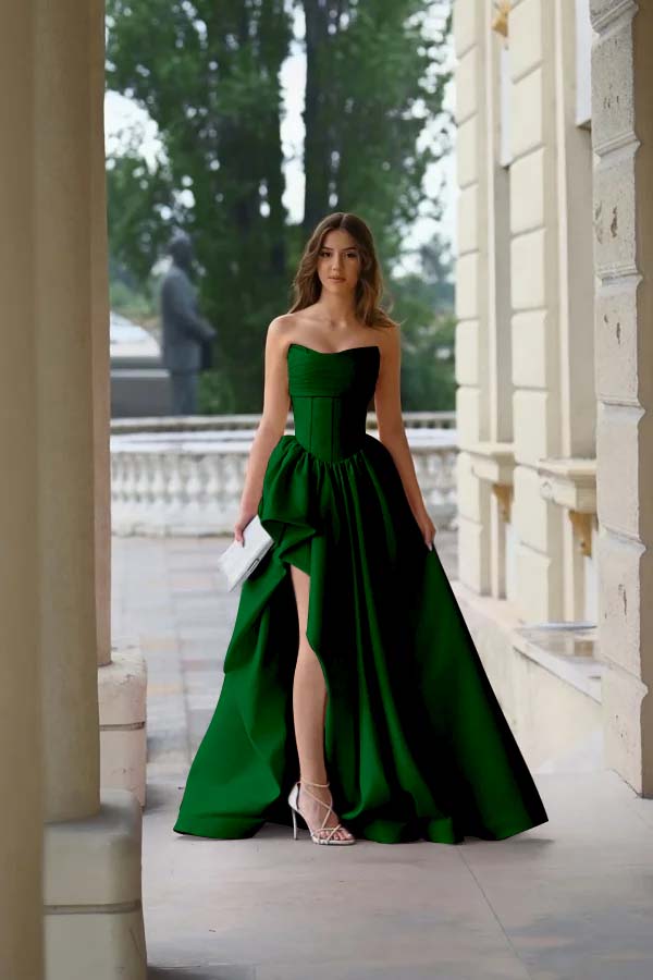 Strapless Sleeveless Side Split Long Formal Dress With Pleated