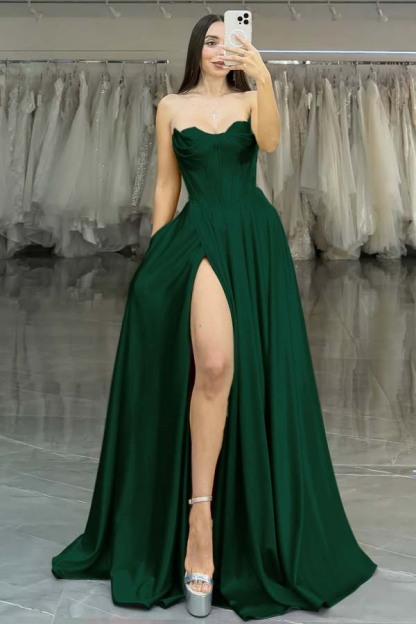 Strapless Sleeveless Long High Split Formal Dress With Pleated