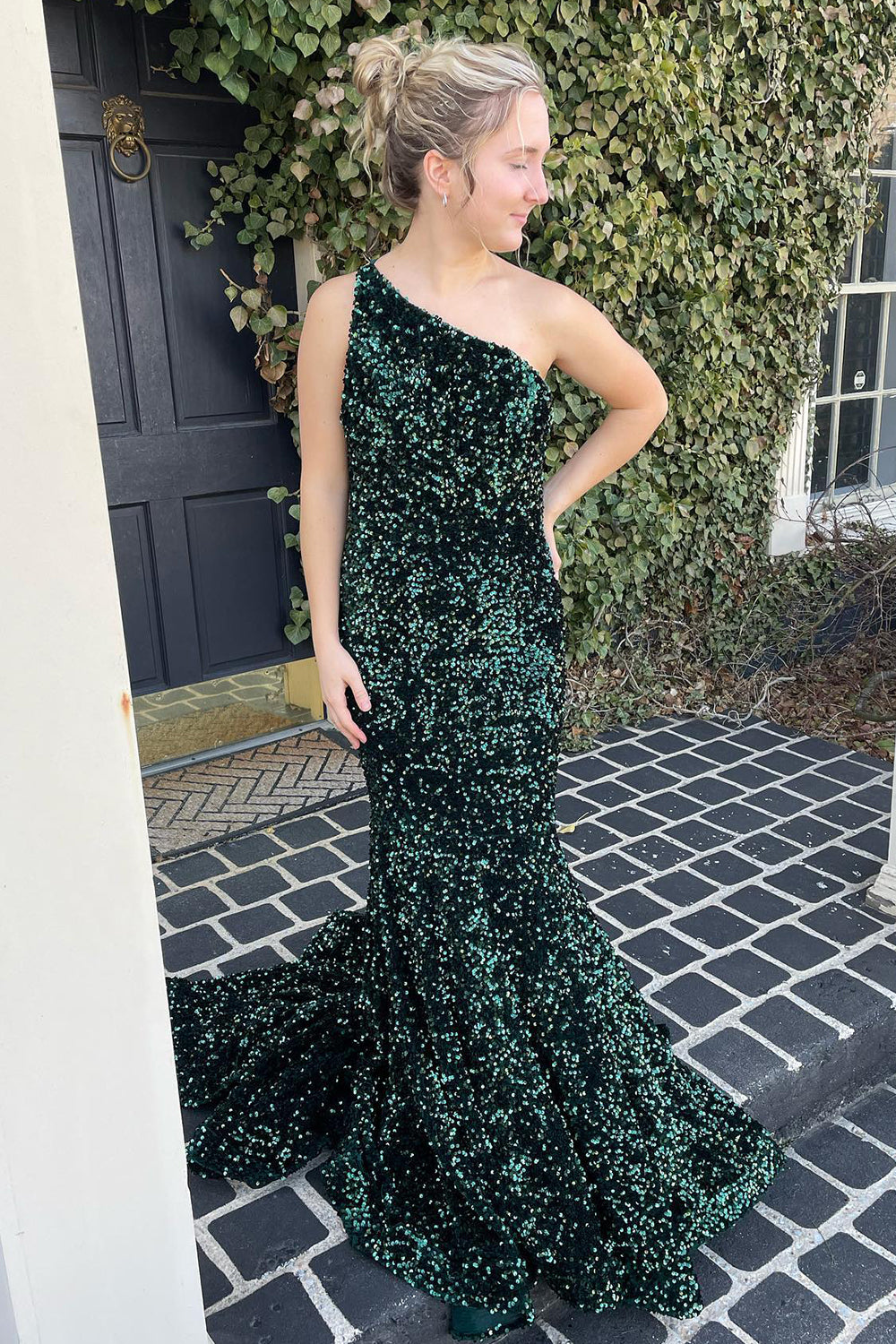 Long Prom Dress with Burgundy Mermaid Sequins