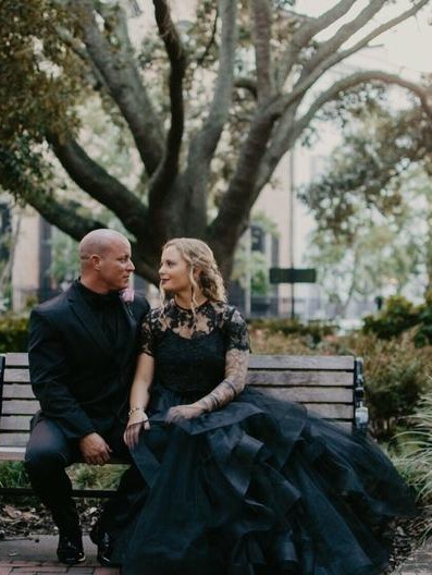 Charming Tulle Lace Layers Long Two-Piece Wedding Dress with Short Sleeves