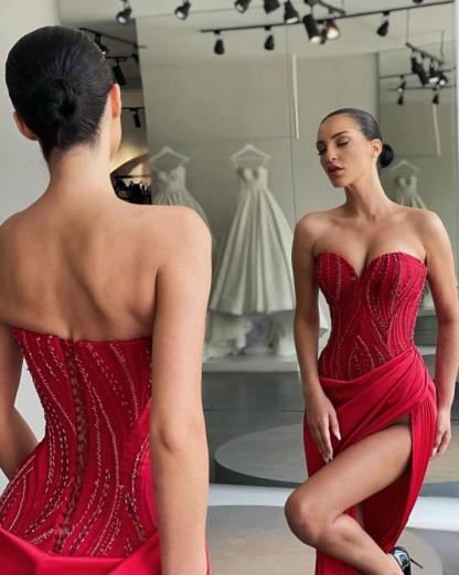 Red Sweetheart Sleeveless Long Formal Dress Mermaid Beadings With High Split