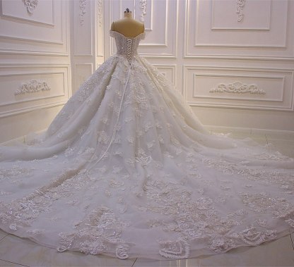Sexy Sweetheart Off-the-Shoulder Backless Wedding Dress with Tulle Appliques Lace Ruffles