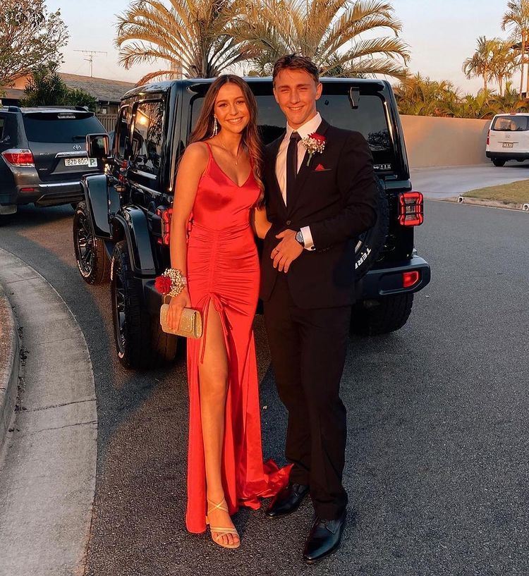 Spaghetti-Straps Red Evening Dress With Slit