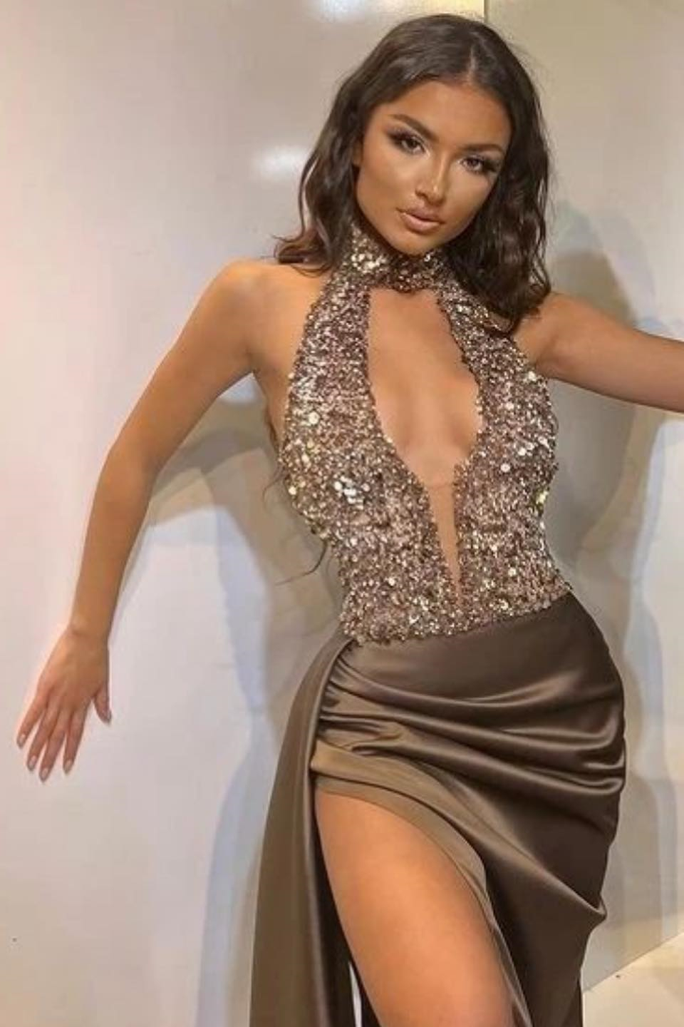 Stylish Halter Sleeveless Deep V-Neck Split Evening Dress With Sequins