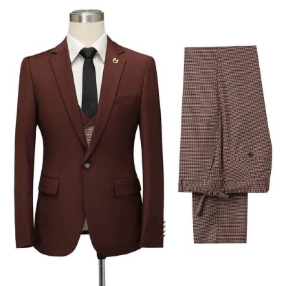 Unique Burgundy Notched-Lapel Fitted Wedding Suit for Men