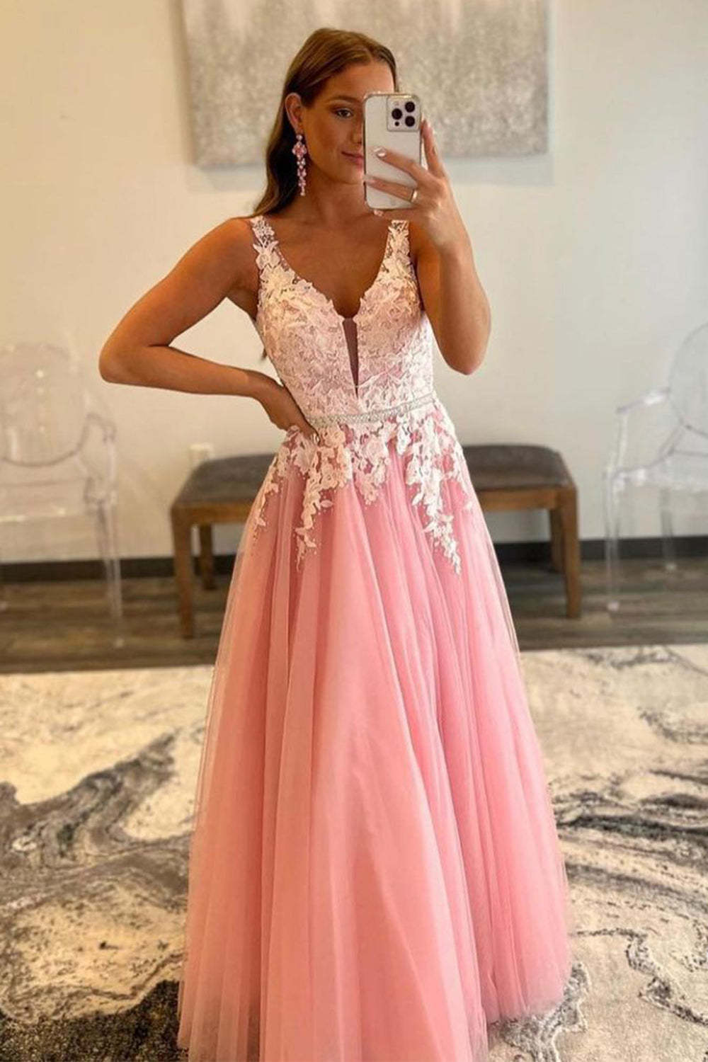 Prom Dress in Pink A-Line Tulle Featuring Appliques