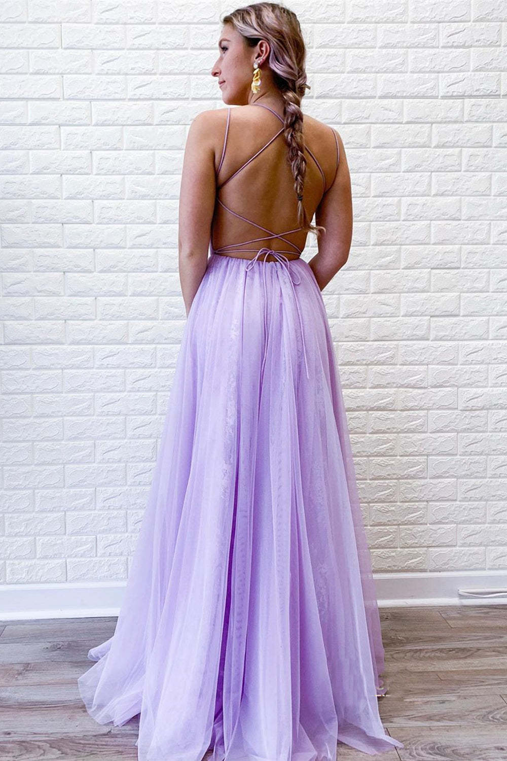 Prom Dress in Light Purple Tulle Featuring Lace