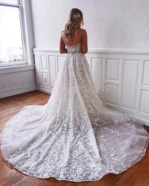 Vintage Floor-Length Long A-Line Wedding Dress with Sweetheart Lace