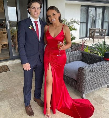 Spaghetti-Straps Red Evening Dress With Slit