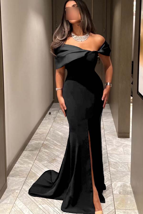 Off the Shoulder Sleeveless Long Mermaid Formal Dress With Pleated